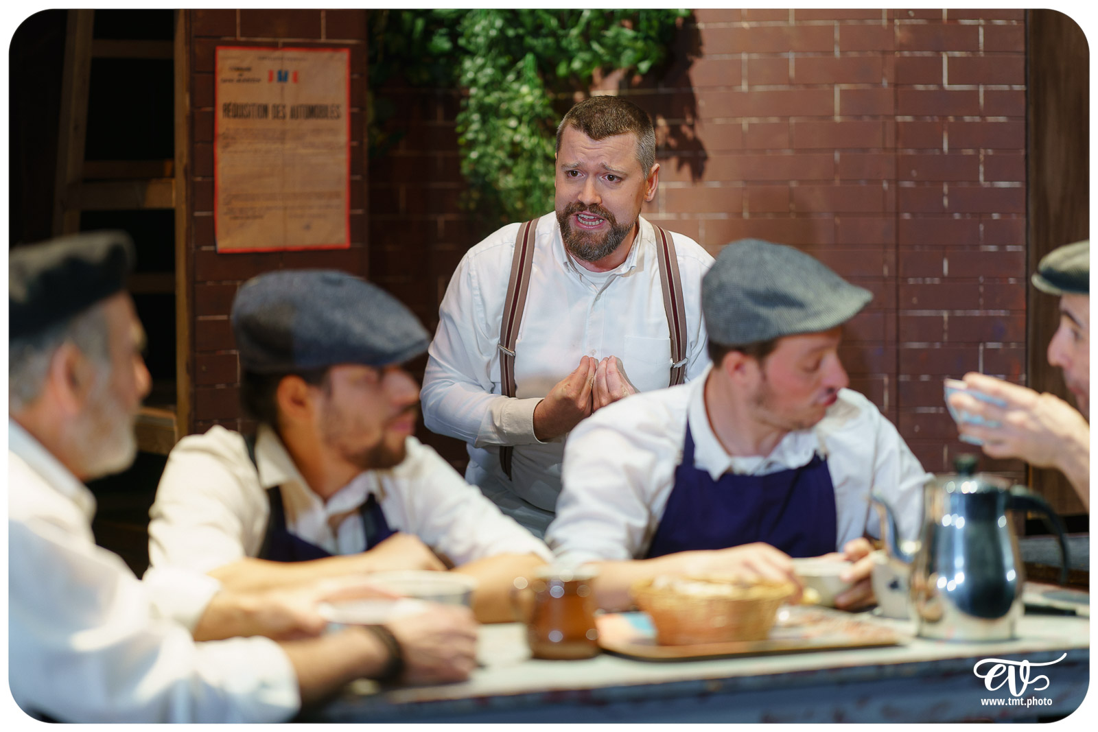 LES VISIONS DE SIMONE MACHARD (CIE LA CLAQUE)